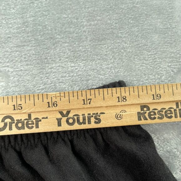 Design Lab Shorts Medium Black Faux Suede Laser Cut Scalloped Hem Lord & Taylor - Picture 7 of 16